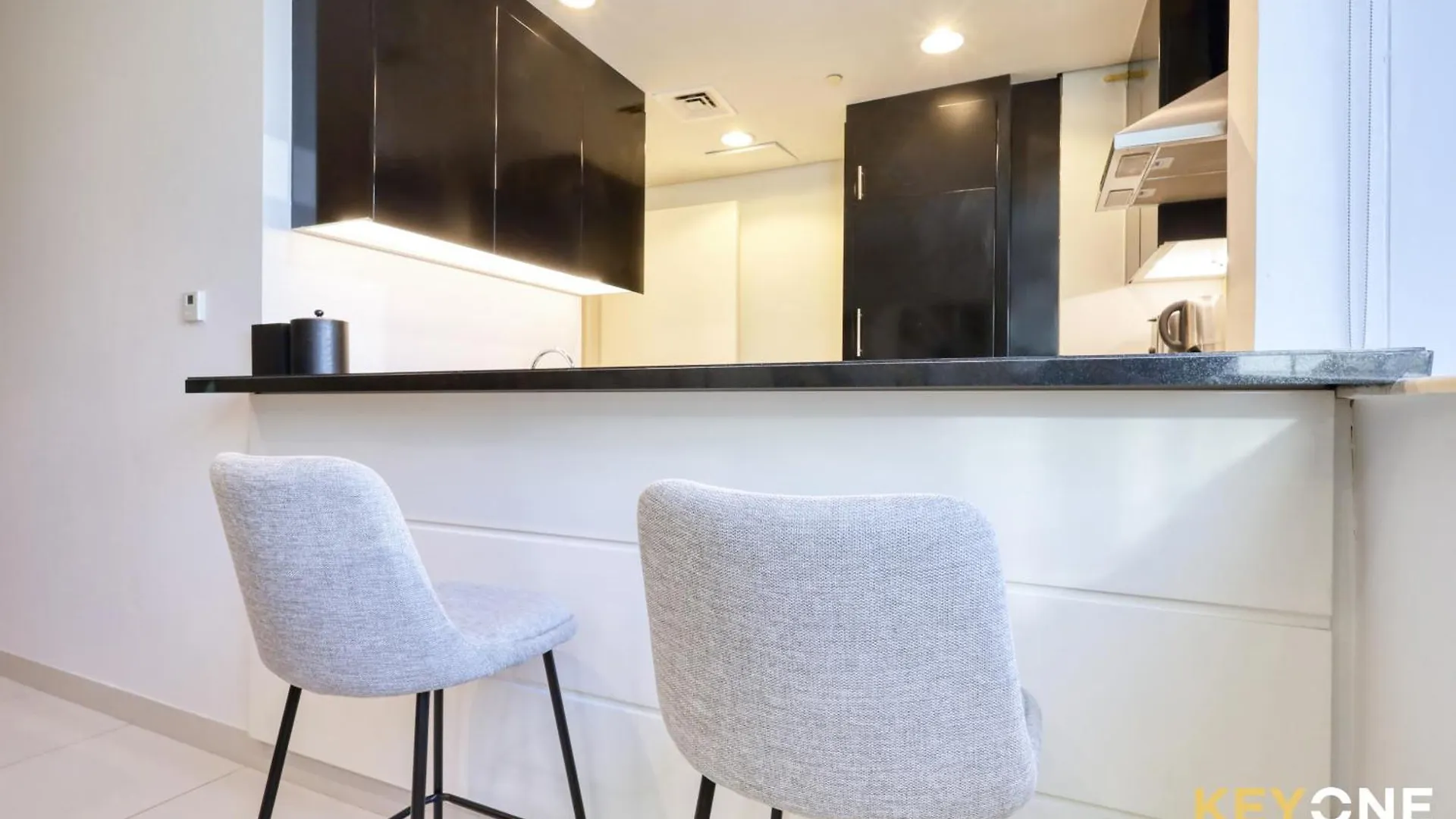 Apartment The Cosmopolitan Serene Living In A One Bedroom Dubai