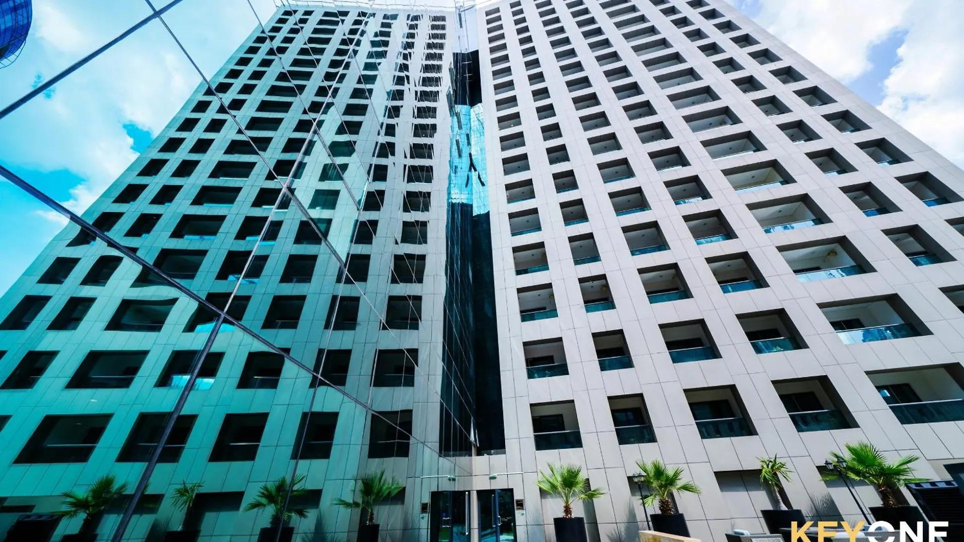Apartment The Cosmopolitan Serene Living In A One Bedroom Dubai